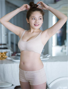 过江新娘/同学的妈妈张姨30出头小说